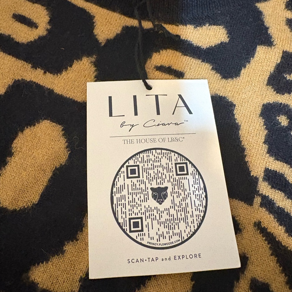 Lita By Ciara Chic Black and Tan Patterned Women's Sweater - Picture 5 of 7